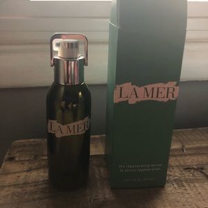 LA MER ( The Regenerating Serum )